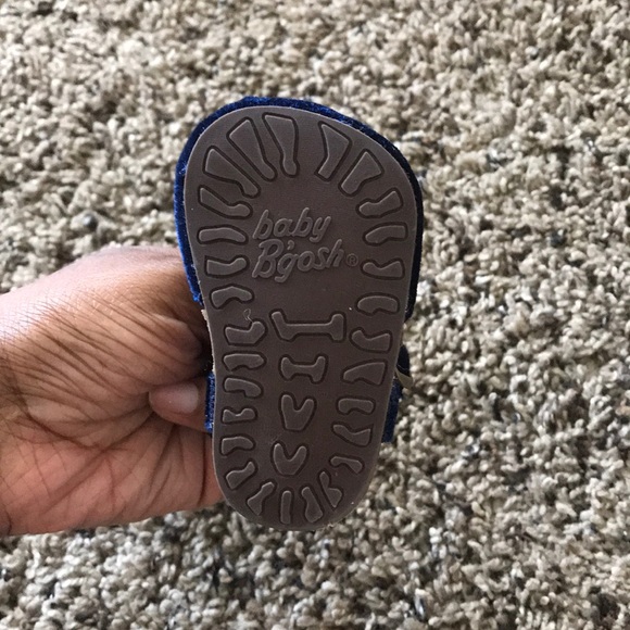 Velvet infant sandals - Picture 3 of 3